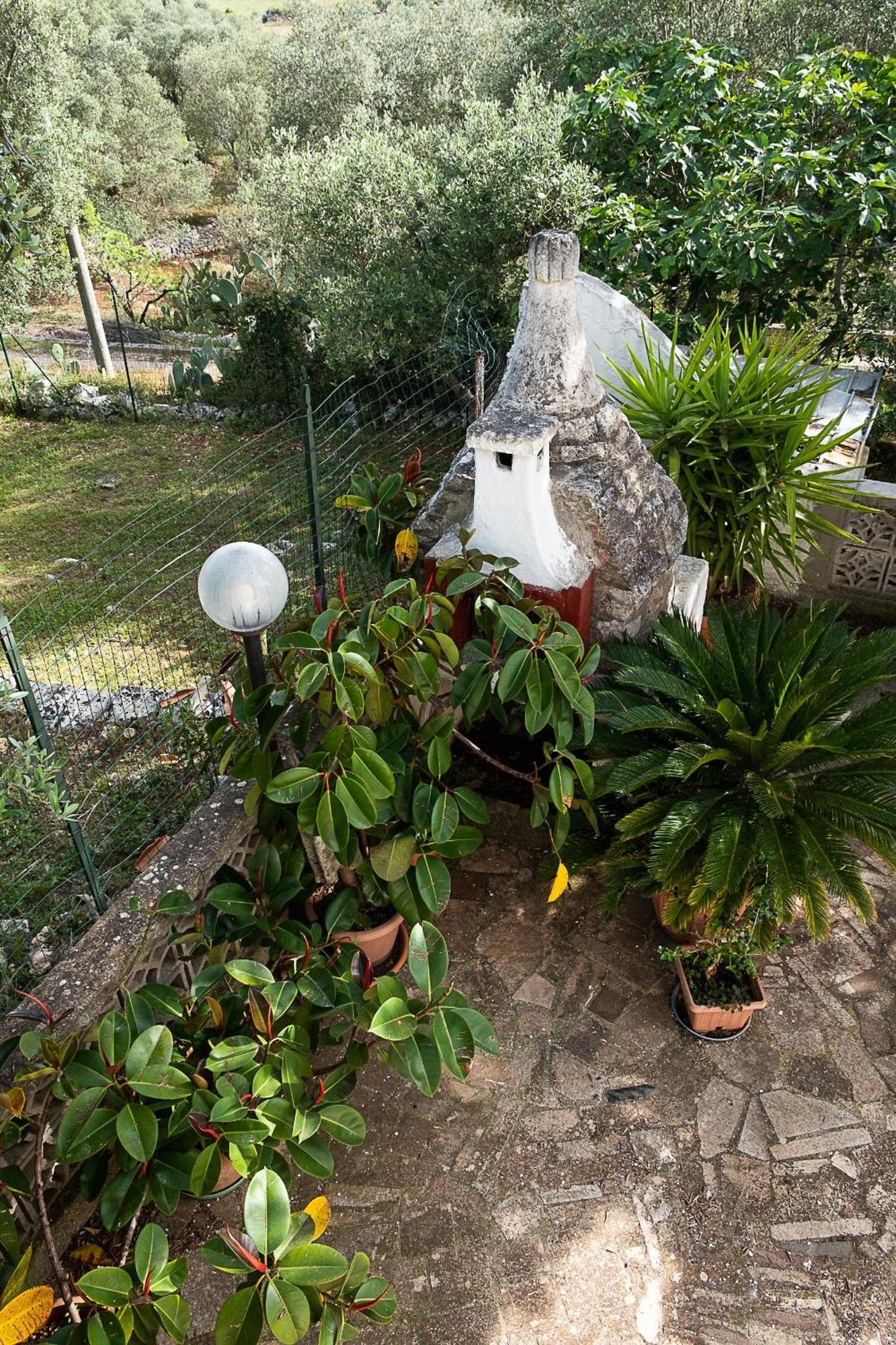 Villetta Da Zio Marcello オストゥーニ エクステリア 写真
